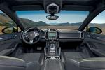 Porsche Cayenne GTS 2012 года